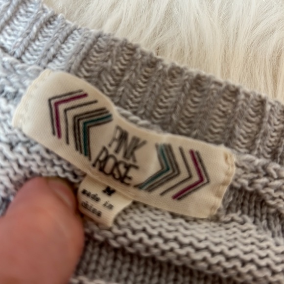 Pink Rose Grey Knit Sweater - Picture 7 of 10